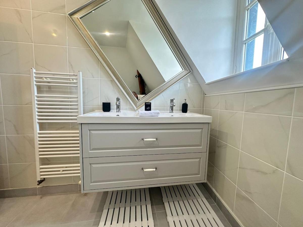 S Bayleved'Air Duplex Vue Chateau, Balneo Et Sauna Sedan Esterno foto