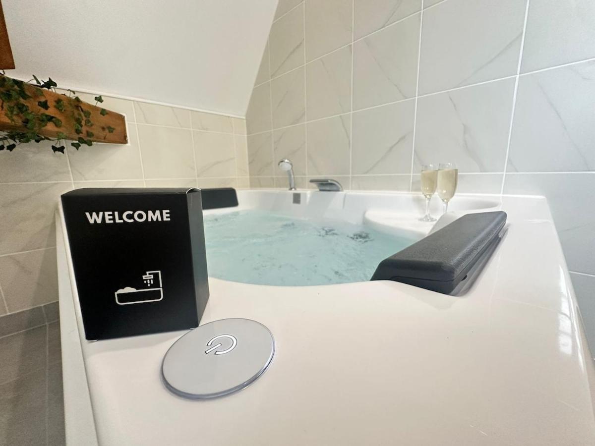 S Bayleved'Air Duplex Vue Chateau, Balneo Et Sauna Sedan Esterno foto