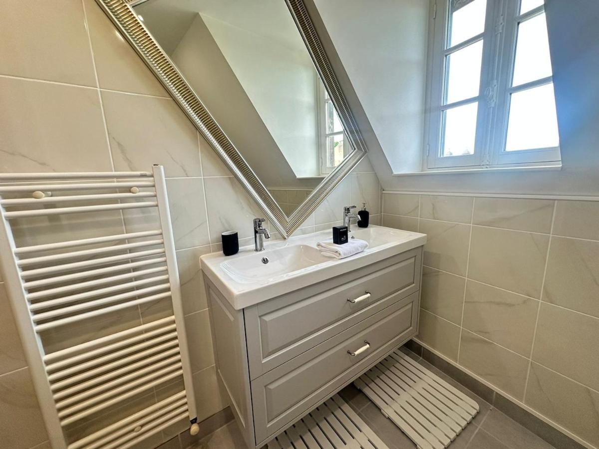 S Bayleved'Air Duplex Vue Chateau, Balneo Et Sauna Sedan Esterno foto