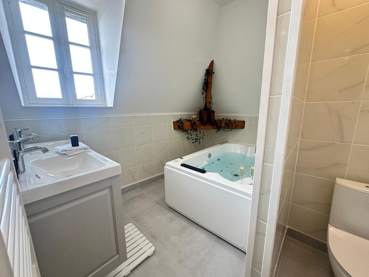 S Bayleved'Air Duplex Vue Chateau, Balneo Et Sauna Sedan Esterno foto